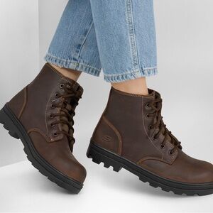 Skechers Women's work boots  wide fit